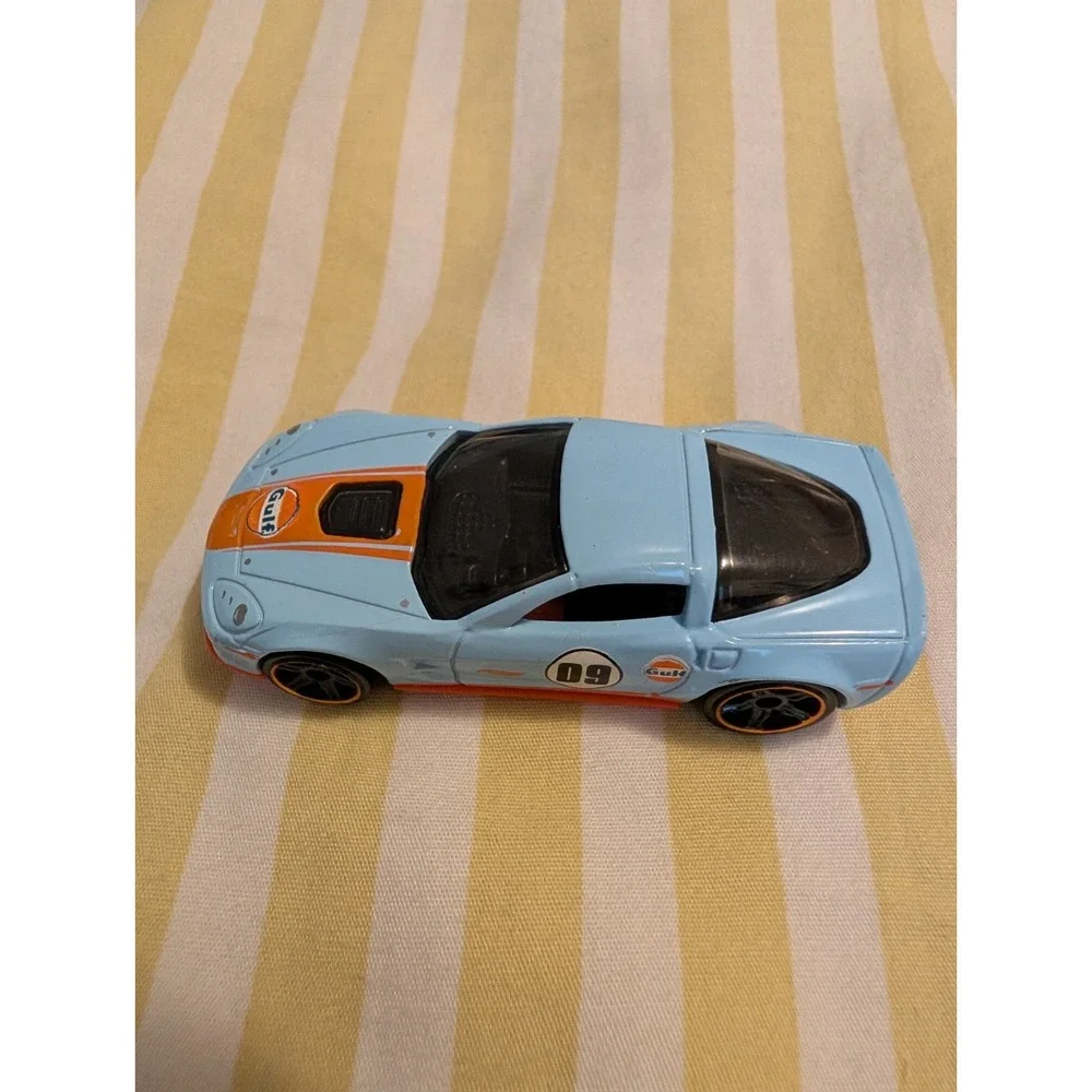 Hot Wheels 2010 Chevy Corvette C6-R Gulf Oil Limited Edition 1:64 Scale Blue